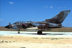 MM7013/36-40 Tornado IDS 36°St/156°Gr Gioia del Colle 16/09/1998 Roberto Zambon